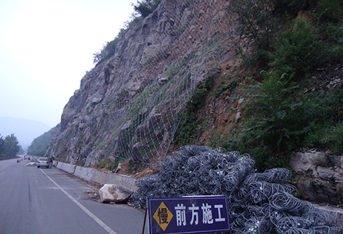 怀柔区普通公路沿线地质灾害防治工程.JPG
